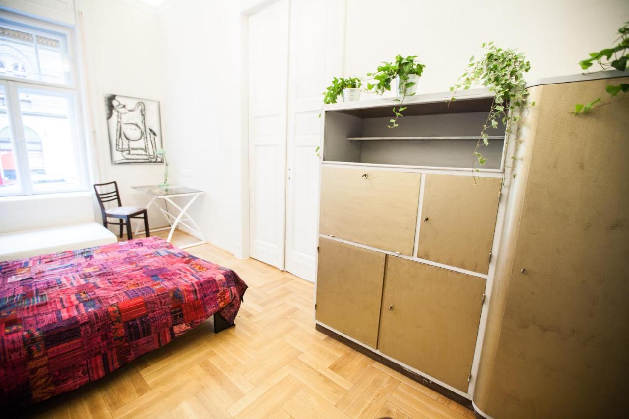 N40 By Small Home Budapest Exterior photo