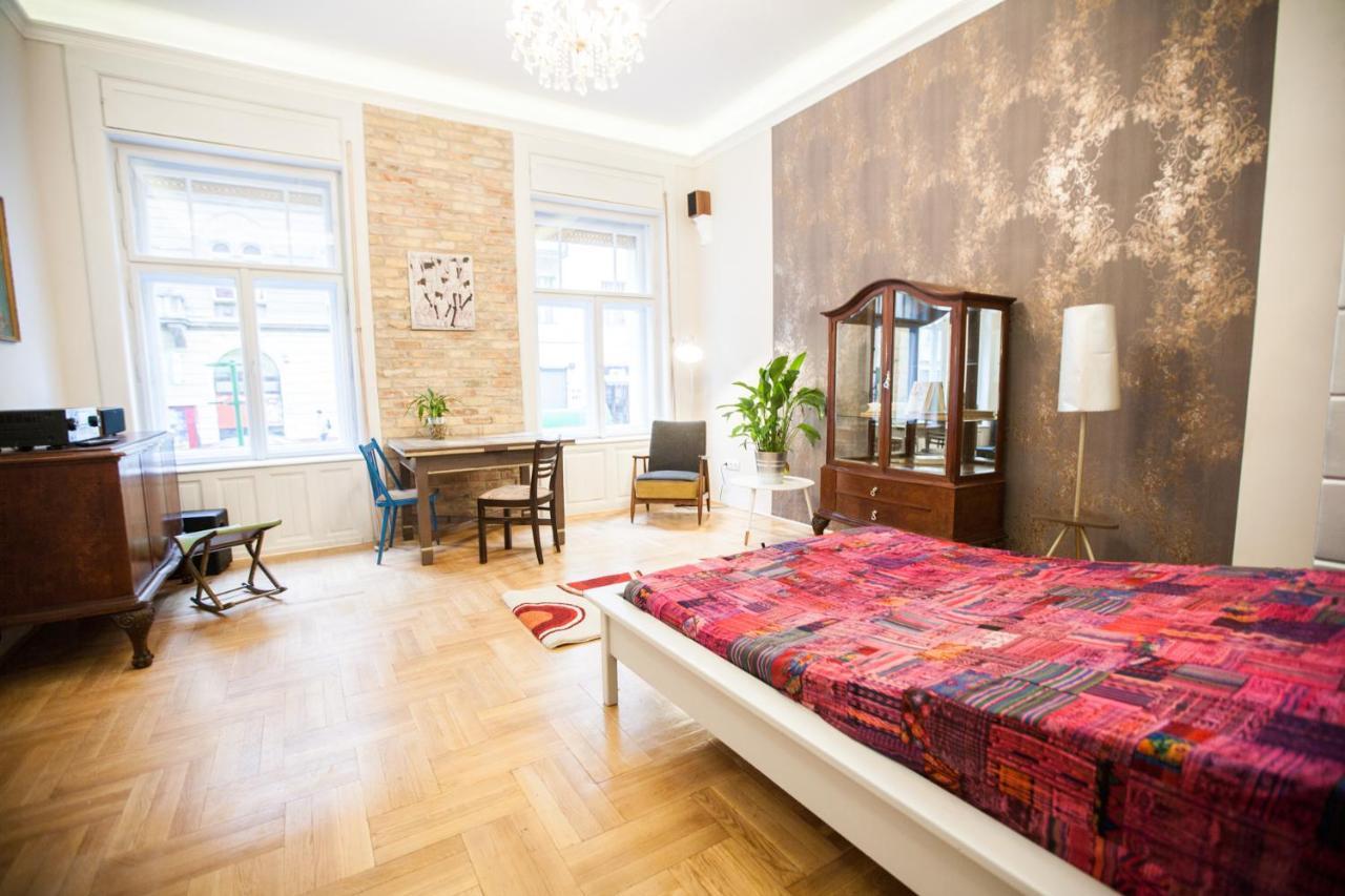 N40 By Small Home Budapest Exterior photo